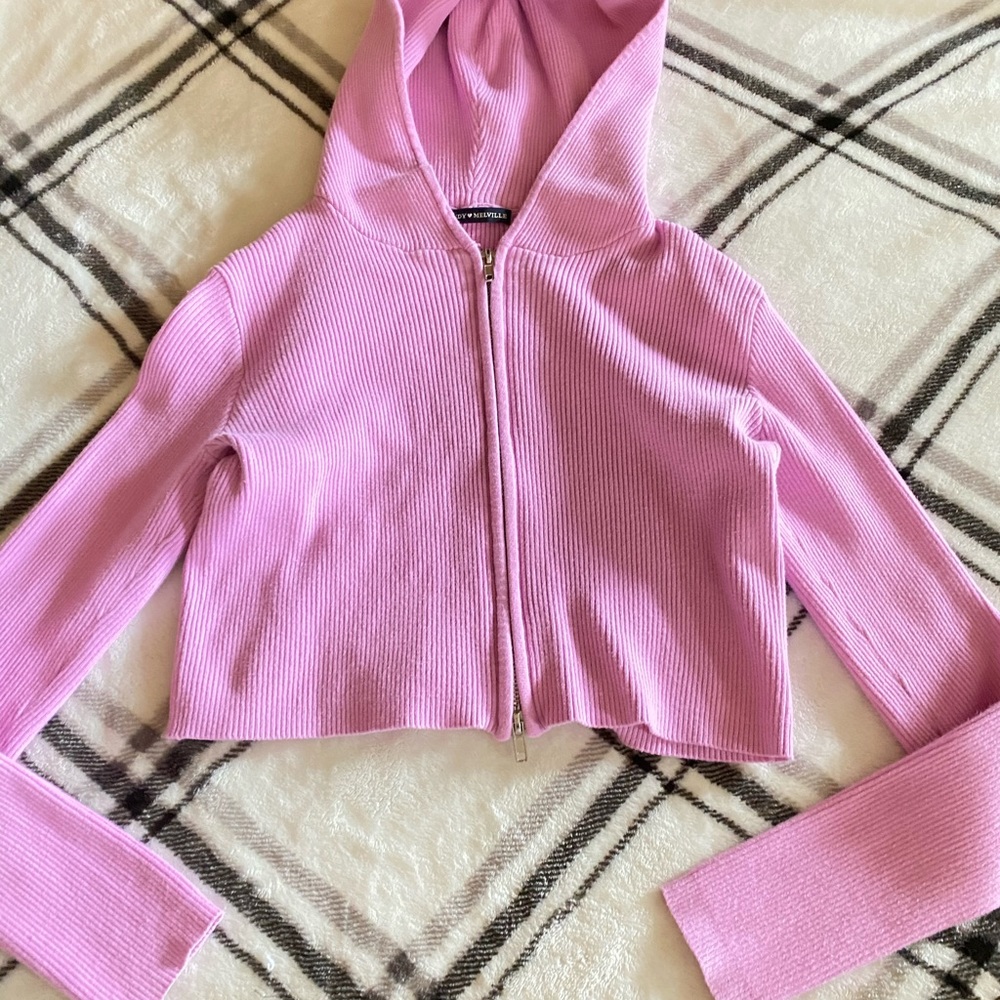 CROPPED BRANDY MELVILLE zip up !!